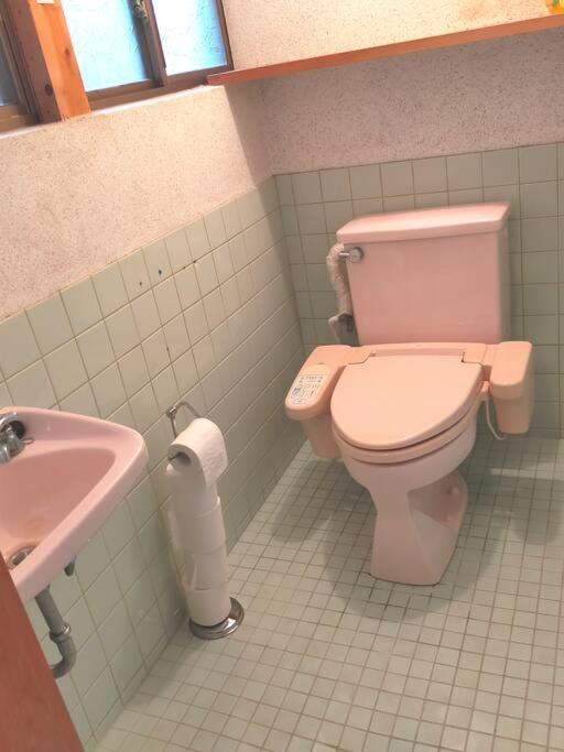 Holiday home 滝が見える半露天x自動麻雀卓x12時チェクイン後すぐにbbq可x最大14名xペット可
